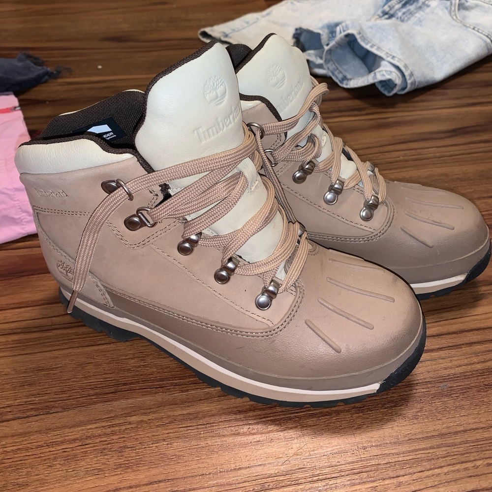 Tan Hiking Timberland Boots
